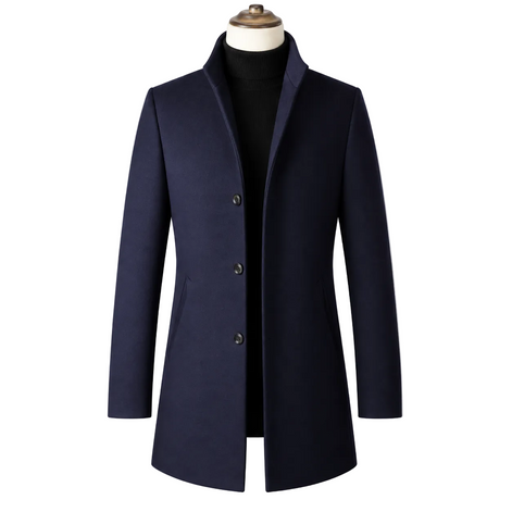 Sobretudo masculino azul-marinho de gola alta, com três botões e bolsos laterais, em vista frontal.
