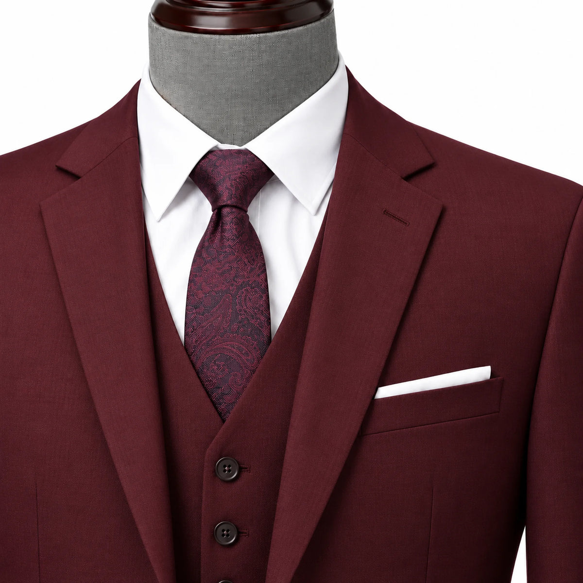 Terno vinho masculino 3 peças — detalhe ombro lapela